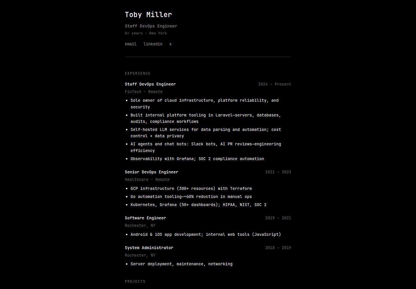 Portfolio-Website-Template-React · 桌面端首页
